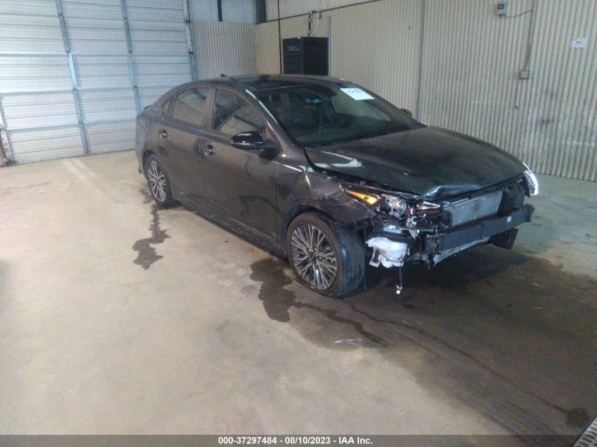 3KPF54AD8NE448179 Kia Forte GT LINE