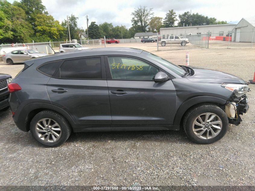 2017 HYUNDAI TUCSON SE - KM8J23A44HU343153