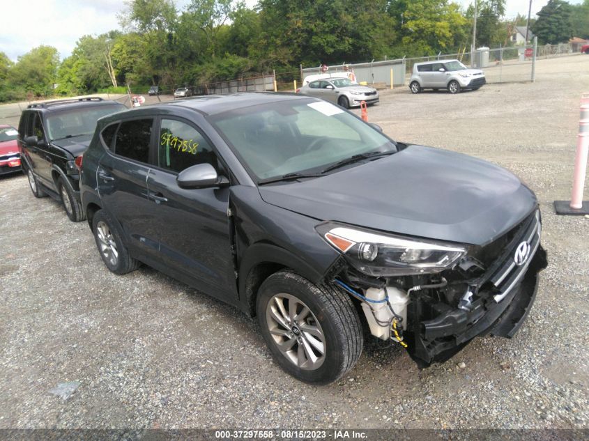 2017 HYUNDAI TUCSON SE - KM8J23A44HU343153