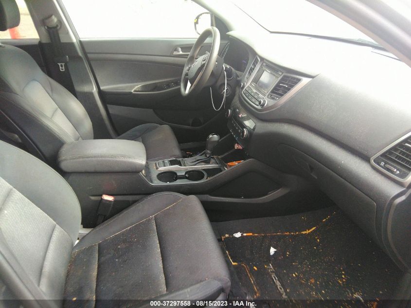2017 HYUNDAI TUCSON SE - KM8J23A44HU343153