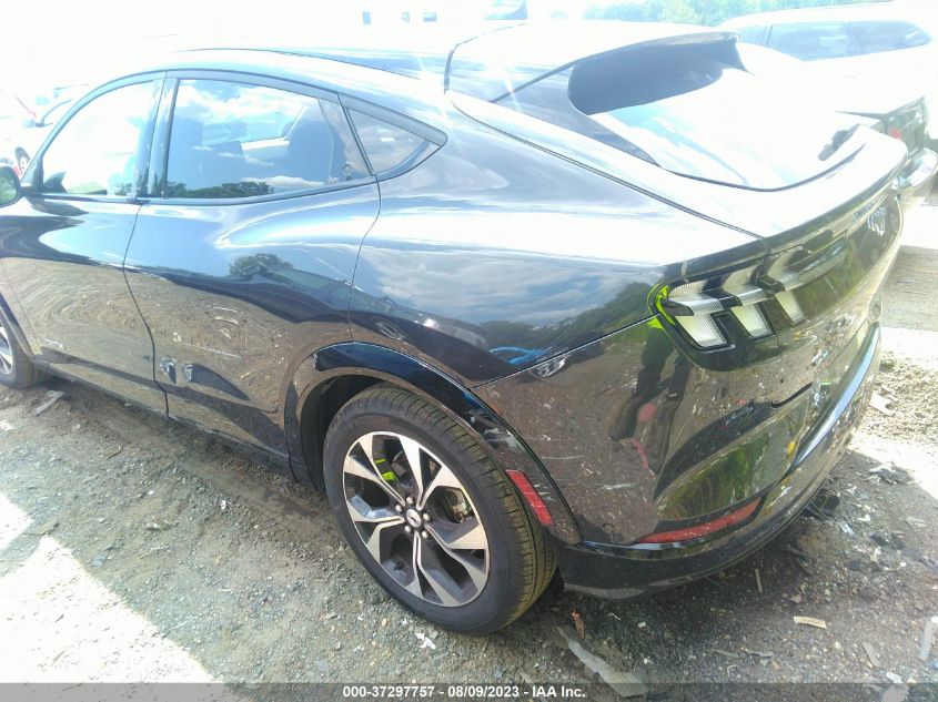 2021 FORD MUSTANG MACH-E PREMIUM - 3FMTK3SS1MMA66501