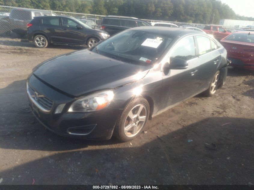 2013 VOLVO S60 T5 - YV1612FH6D2185062