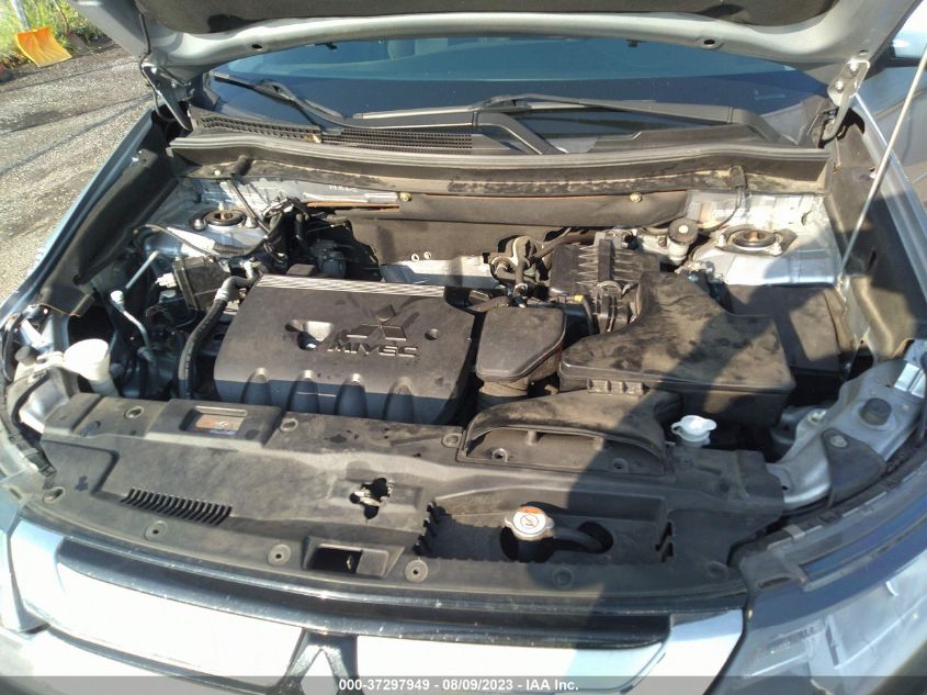 2016 MITSUBISHI OUTLANDER SE/SEL - JA4AZ3A3XGZ054927