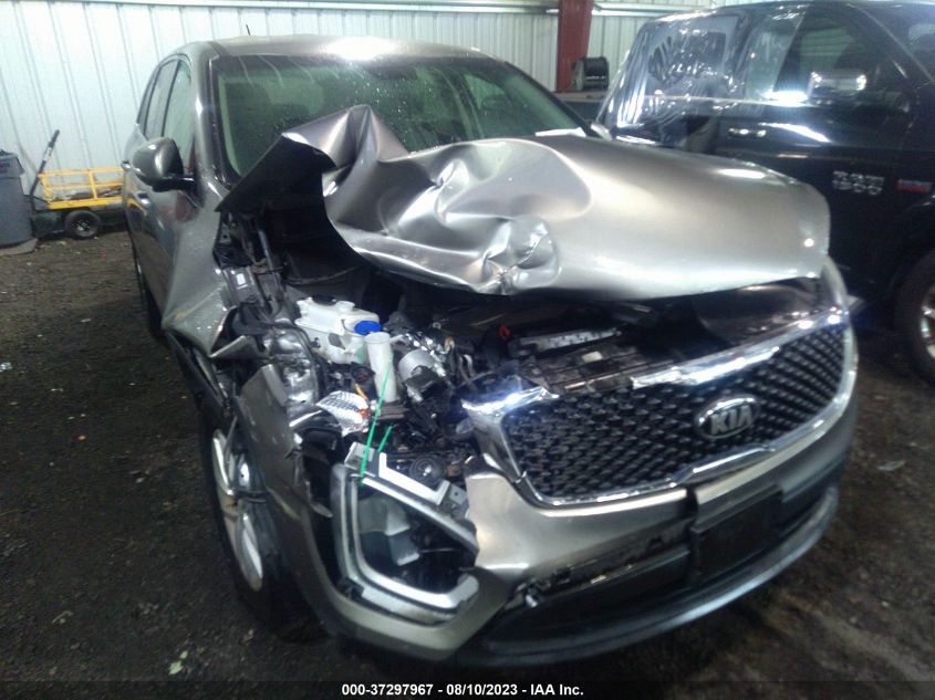 2017 KIA SORENTO L - 5XYPG4A31HG299563