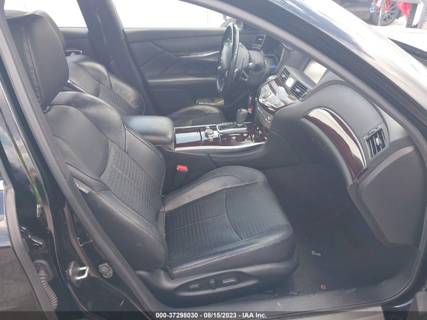 2015 INFINITI Q70 JN1BY1AR4FM562332