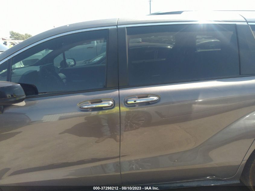 2022 TOYOTA SIENNA XSE - 5TDDRKEC8NS110787