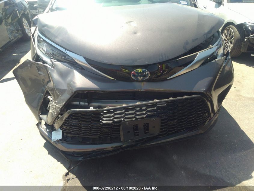 2022 TOYOTA SIENNA XSE - 5TDDRKEC8NS110787