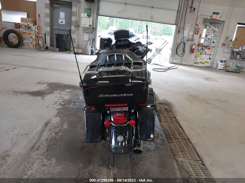 2011 HARLEY-DAVIDSON FLTRU - 1HD1KGM17BB637337