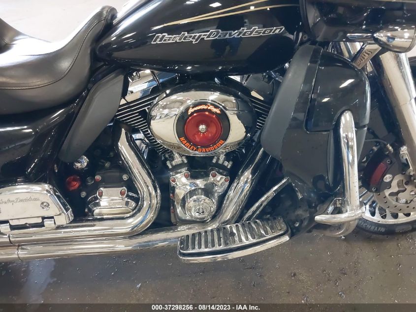 2011 HARLEY-DAVIDSON FLTRU - 1HD1KGM17BB637337