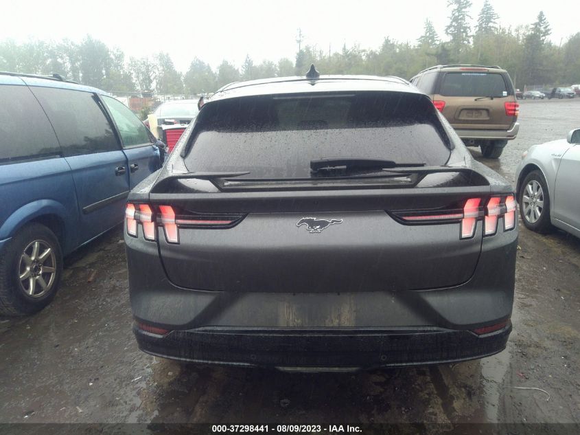 2021 FORD MUSTANG MACH-E PREMIUM - 3FMTK3SS8MMA20423