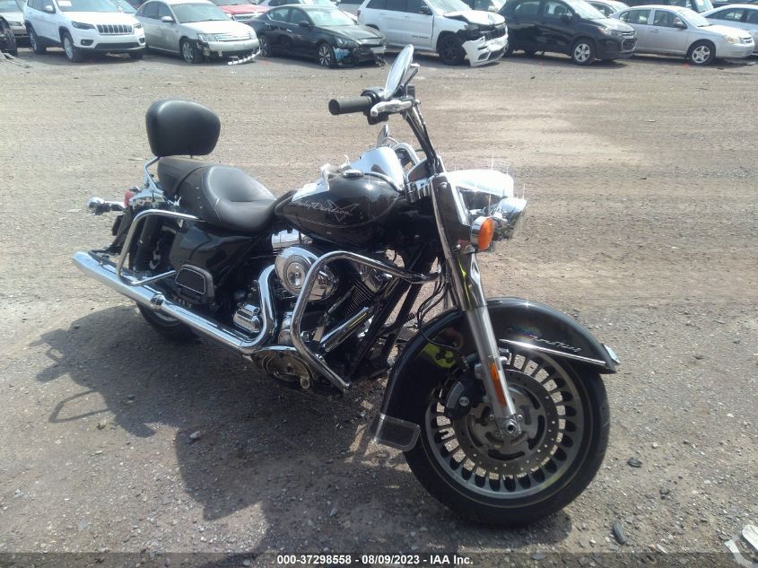 2011 HARLEY-DAVIDSON FLHR - 1HD1FB418BB674680
