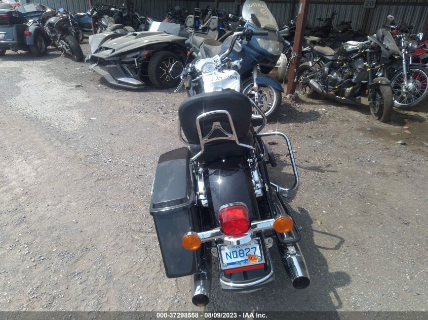 2011 HARLEY-DAVIDSON FLHR - 1HD1FB418BB674680