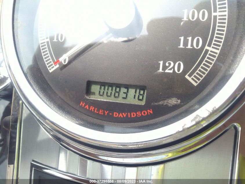 2011 HARLEY-DAVIDSON FLHR - 1HD1FB418BB674680