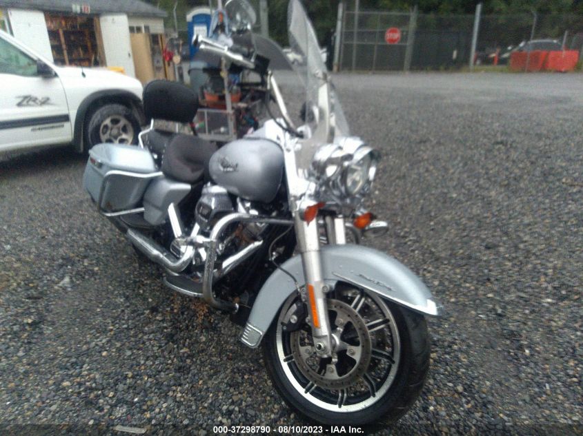 2019 HARLEY-DAVIDSON FLHR - 1HD1FBC18KB679346