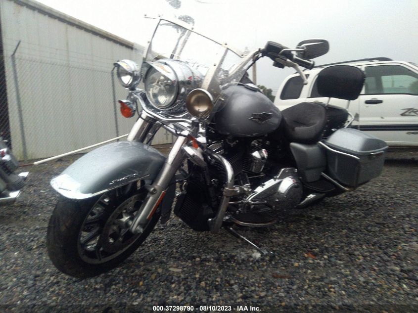 2019 HARLEY-DAVIDSON FLHR - 1HD1FBC18KB679346