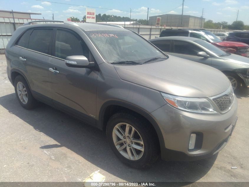 2014 KIA SORENTO LX - 5XYKTCA69EG437727