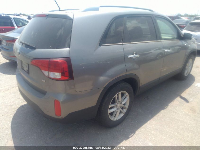 2014 KIA SORENTO LX - 5XYKTCA69EG437727