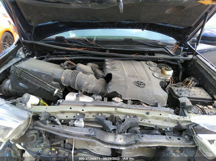 2019 TOYOTA 4RUNNER SR5 - JTEZU5JR7K5205208
