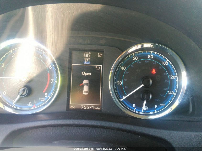 2018 TOYOTA COROLLA L/LE/XLE/SE/XSE - 2T1BURHE4JC027100
