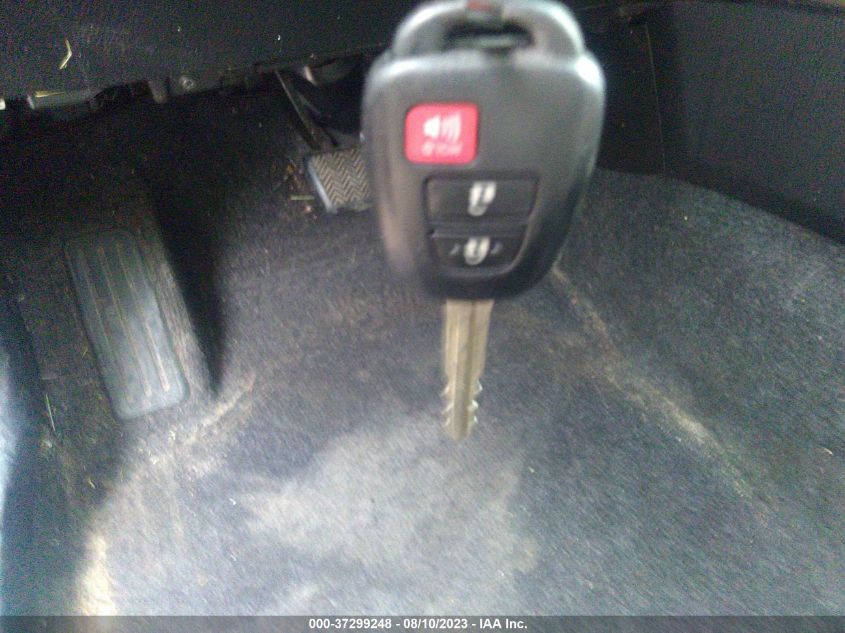 2015 TOYOTA RAV4 XLE - 2T3RFREV3FW340729
