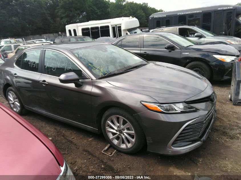 2021 TOYOTA CAMRY LE - 4T1C11AK8MU547205
