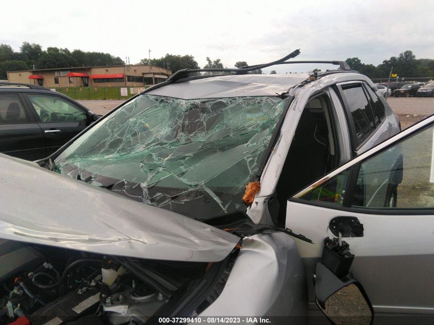 2022 TOYOTA RAV4 XLE - 2T3P1RFV7NW280439