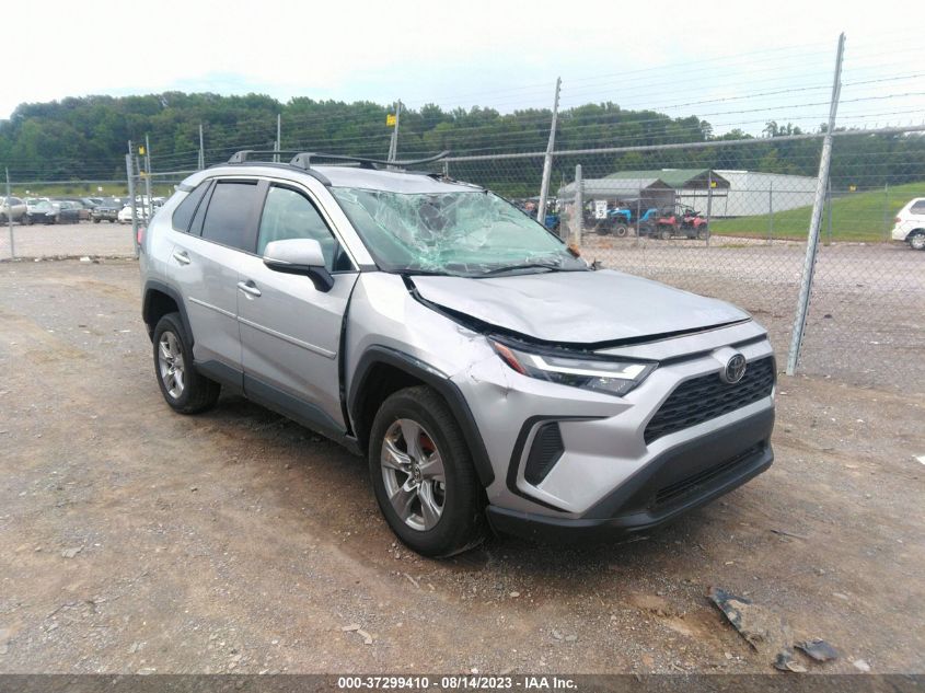2022 TOYOTA RAV4 XLE - 2T3P1RFV7NW280439