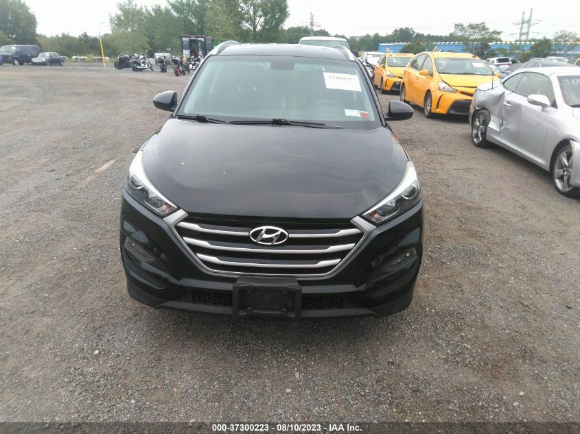 2017 HYUNDAI TUCSON SE - KM8J3CA45HU352893