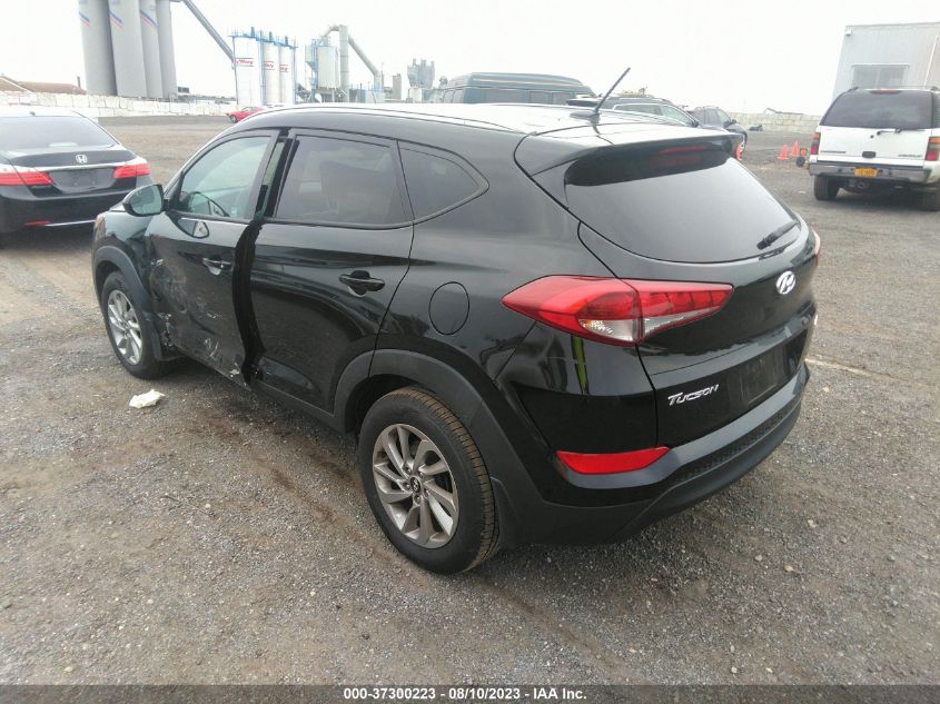 2017 HYUNDAI TUCSON SE - KM8J3CA45HU352893
