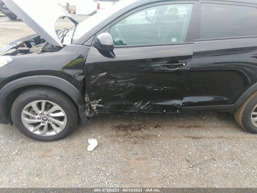 2017 HYUNDAI TUCSON SE - KM8J3CA45HU352893