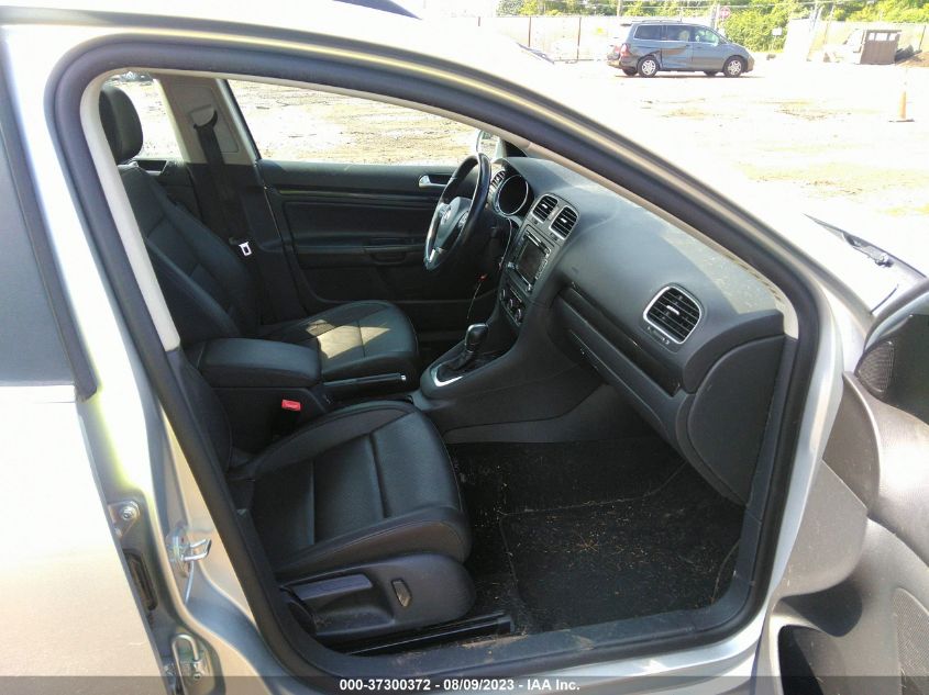 2014 VOLKSWAGEN JETTA SPORTWAGEN TDI - 3VWPL7AJ6EM625915