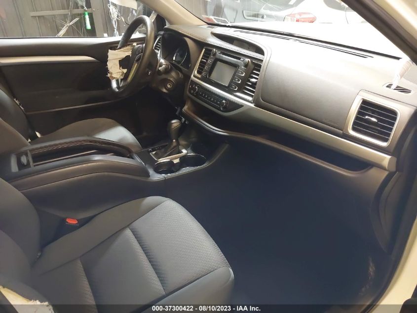 2018 TOYOTA HIGHLANDER LE - 5TDBZRFHXJS876220