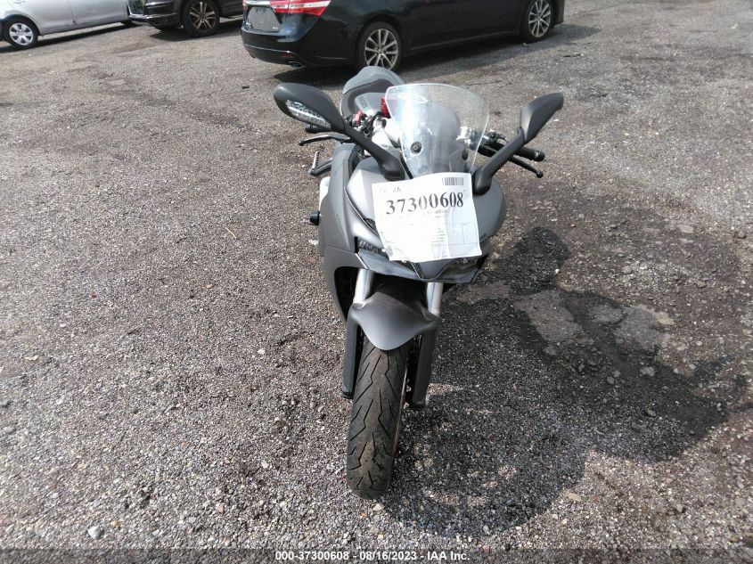 2019 DUCATI SUPERSPORT - ZDMVABDS5KB007998
