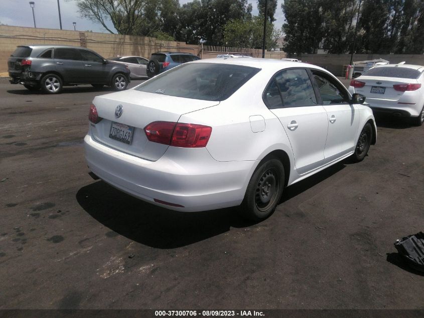 2014 VOLKSWAGEN JETTA SEDAN S - 3VW2K7AJ2EM415602