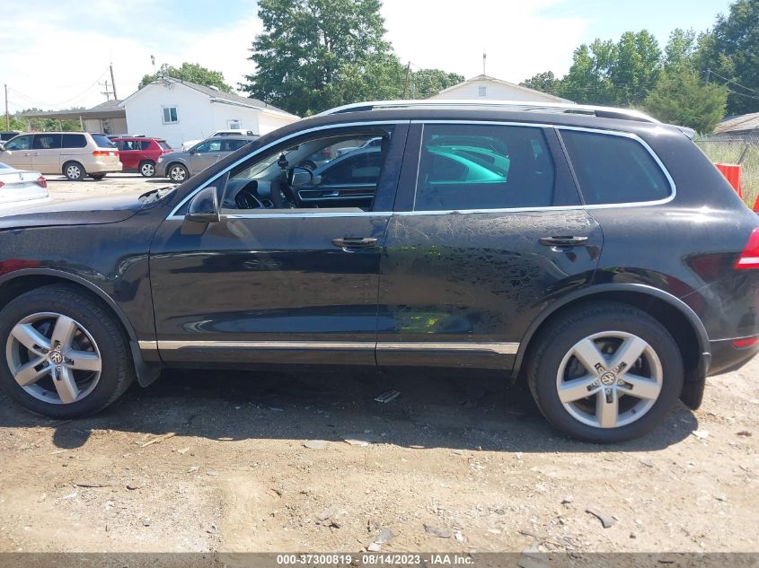 2013 VOLKSWAGEN TOUAREG LUX - WVGEF9BP7DD006536