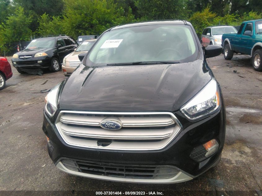 2019 FORD ESCAPE SE - 1FMCU0GD5KUB10009