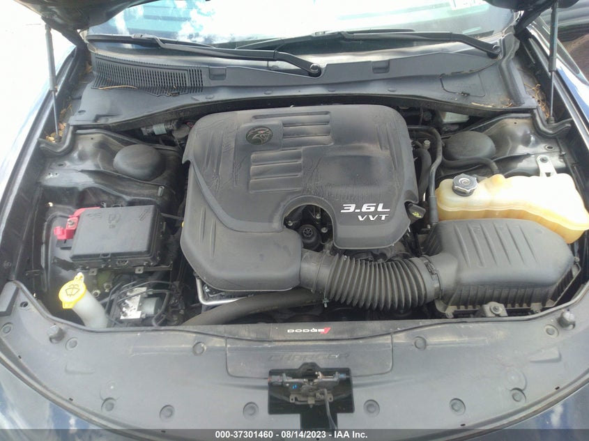 VIN 2C3CDXBG2KH623353 2019 DODGE CHARGER SXT
