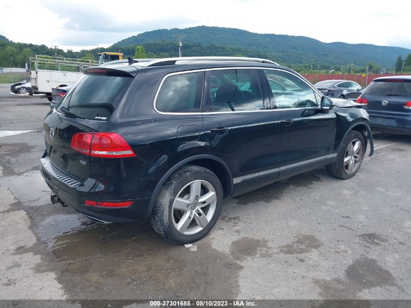 2013 VOLKSWAGEN TOUAREG LUX - WVGEP9BP4DD002201