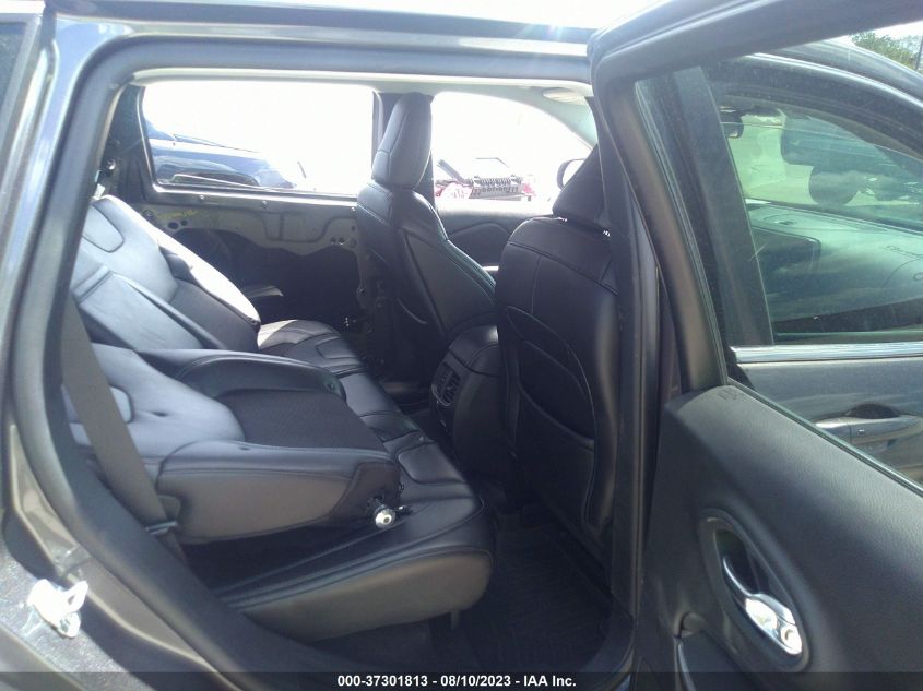 2019 JEEP CHEROKEE LATITUDE PLUS - 1C4PJLLB0KD226397