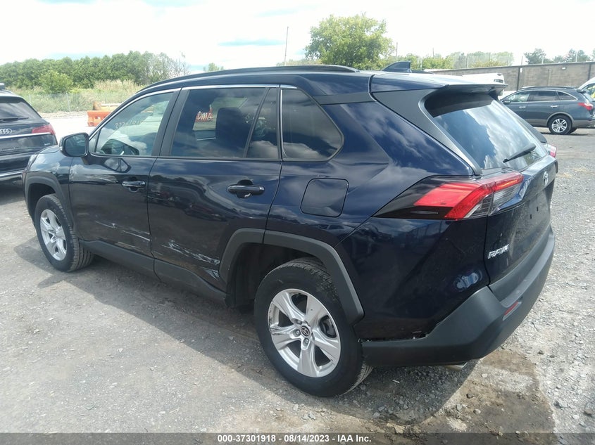 VIN 2T3P1RFV1MW219277 2021 TOYOTA RAV4 XLE