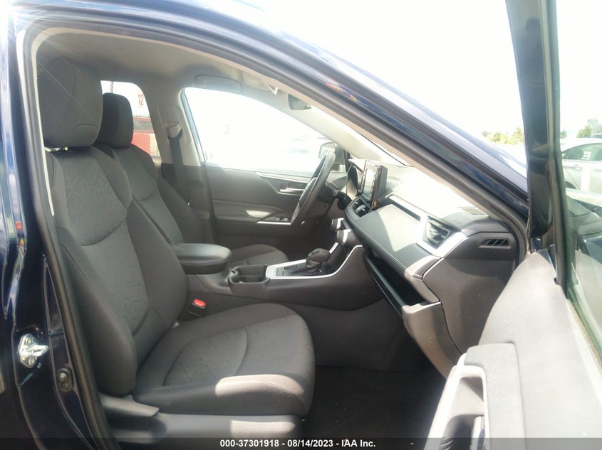 VIN 2T3P1RFV1MW219277 2021 TOYOTA RAV4 XLE
