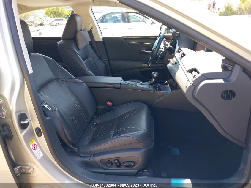 2019 LEXUS ES ES 300H - JTHB21B13K2001857