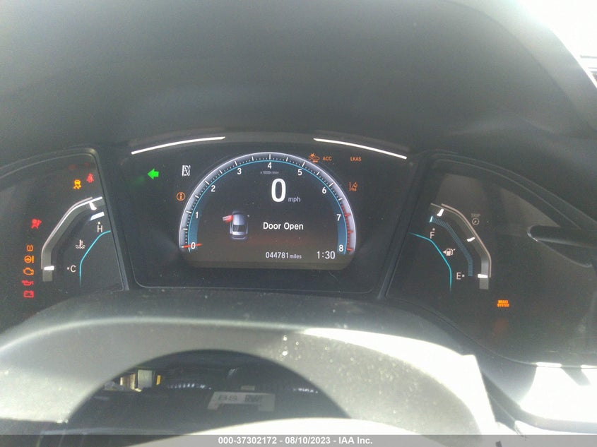 VIN 19XFC2F6XKE004527 2019 HONDA CIVIC SEDAN LX