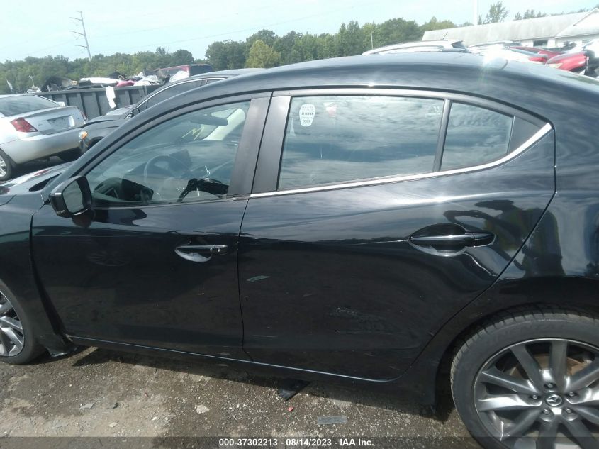 2018 MAZDA MAZDA3 4-DOOR TOURING - 3MZBN1V35JM193499