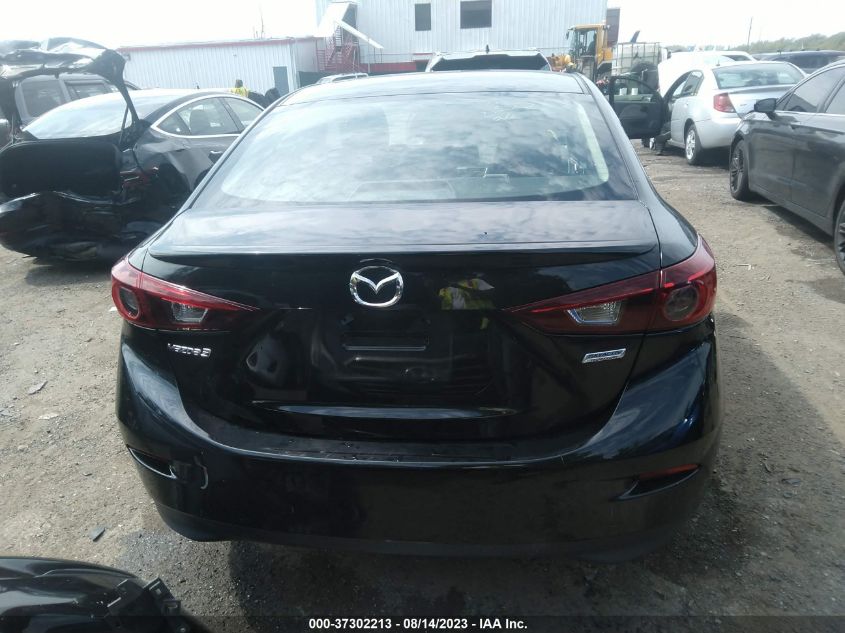 2018 MAZDA MAZDA3 4-DOOR TOURING - 3MZBN1V35JM193499