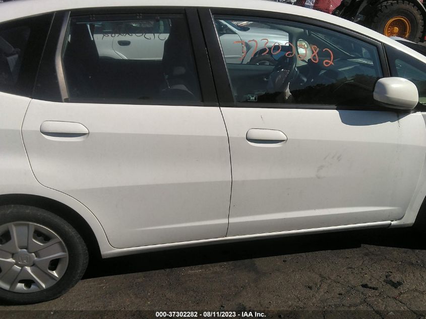 2013 HONDA FIT - JHMGE8G38DC075644