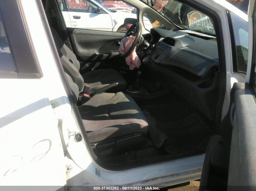 2013 HONDA FIT - JHMGE8G38DC075644