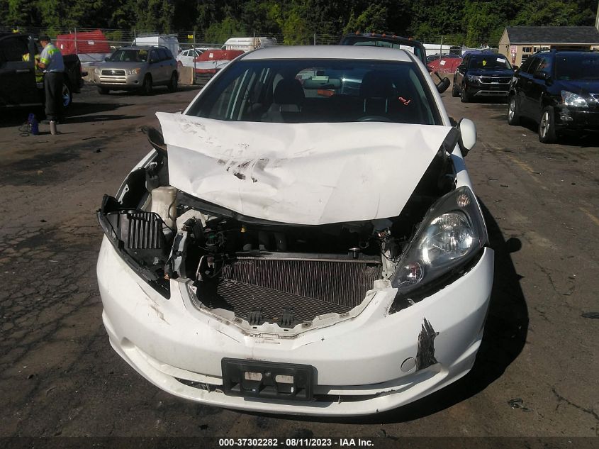 2013 HONDA FIT - JHMGE8G38DC075644