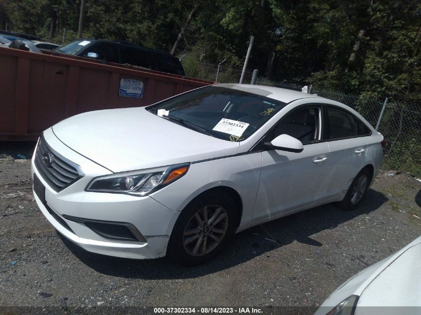 2016 HYUNDAI SONATA 2.4L SE - 5NPE24AF5GH342146