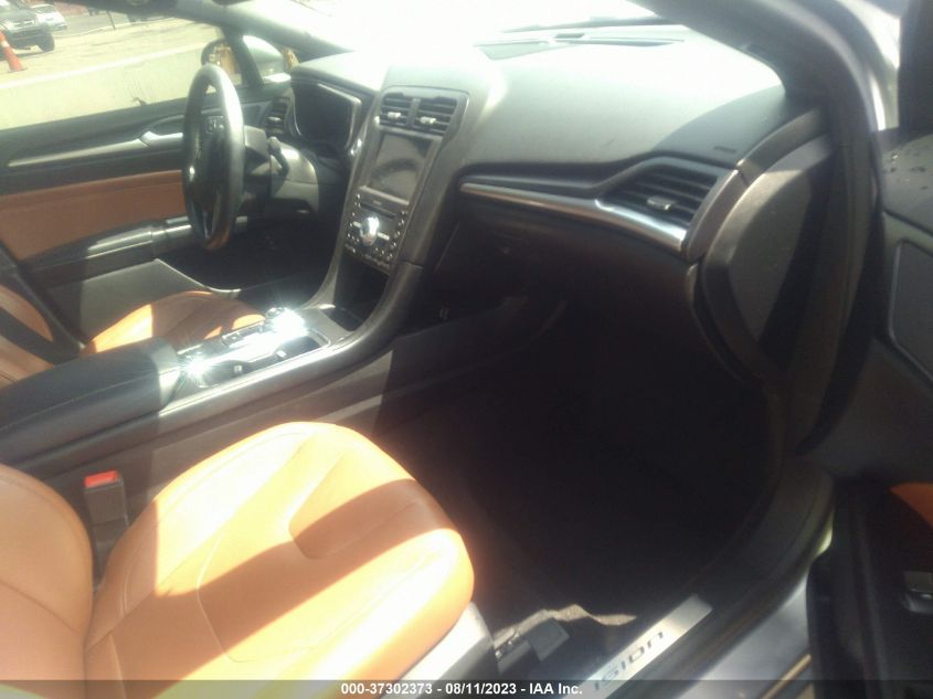 2020 FORD FUSION ENERGI TITANIUM - 3FA6P0SU7LR132592